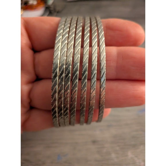 Jewelry - Vintage Silver Tone Textured Bangle Bracelet Set Stackable Etched 7 Pieces